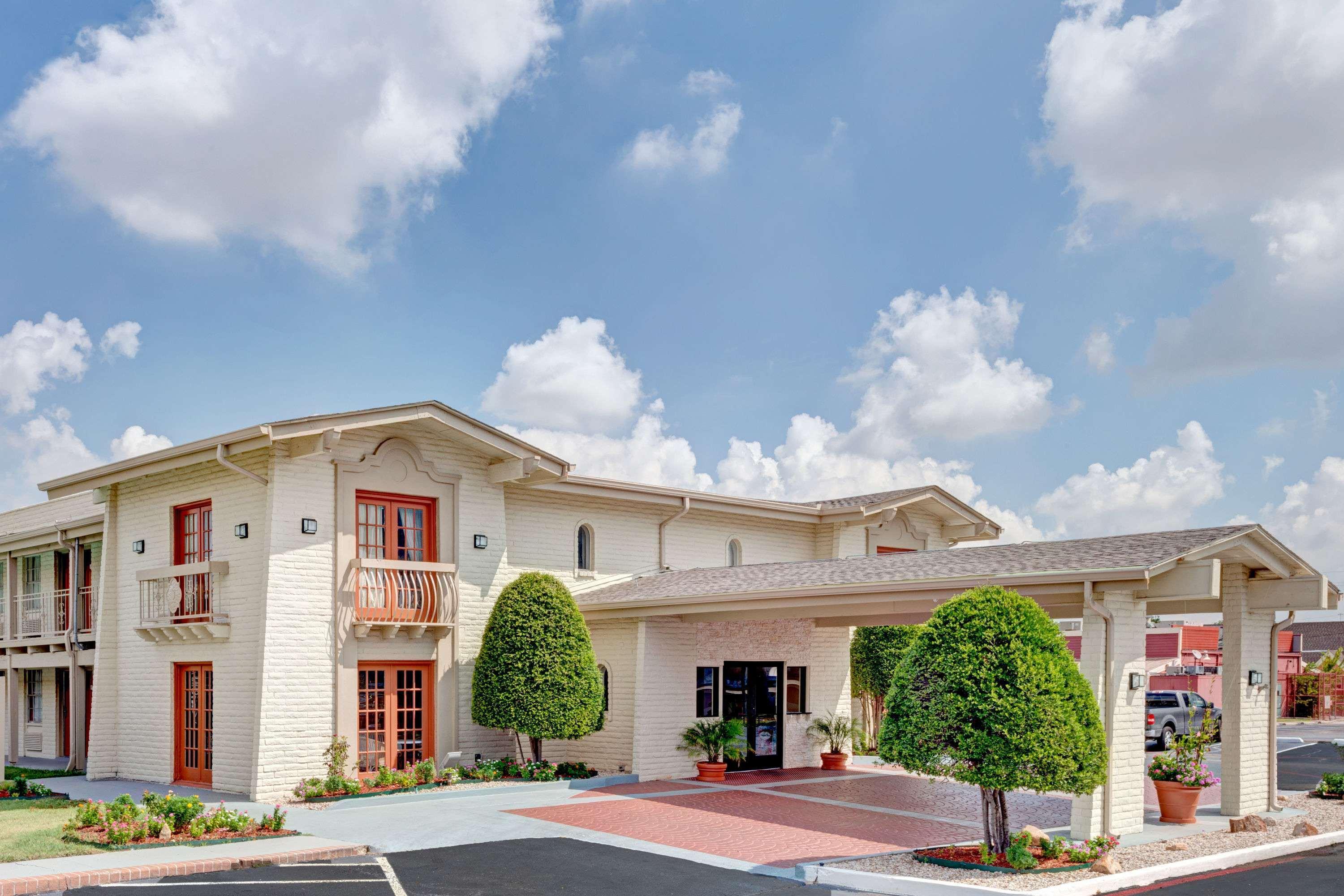 Travelodge By Wyndham North Richland Hills/Dallas/Ft Worth Eksteriør bilde